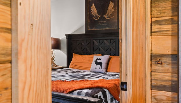 Rustic Hideaway 4 Bedroom Cabin by RedAwning - Foto 5, Habitación
