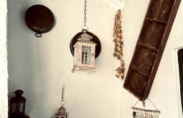 Aelia Cottage House - Photo 10