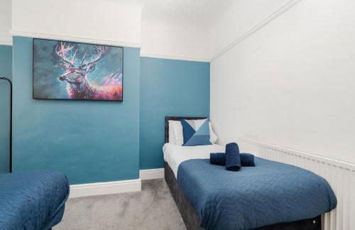 Spacious 3BR Sleeps 8 Ideal for Contractors or Large groups - Foto 24