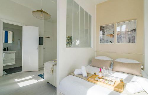 Proche Paris • Superbe studio refait à neuf • - Foto 1