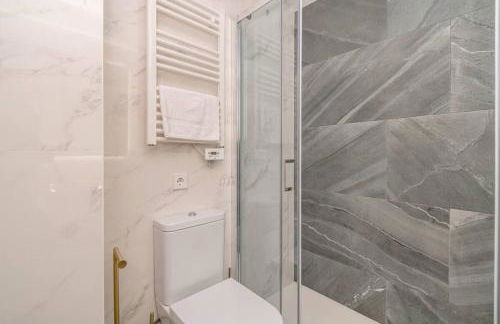 Latido de Chueca Calle Farmacia - Photo 13