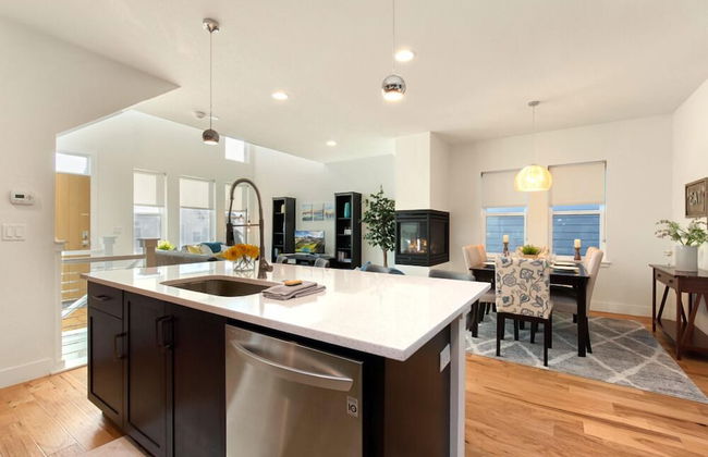 Remarkable Home Near Old Town, Breweries, & River! - Foto 7