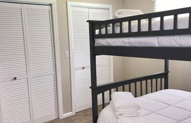 NC Mountain Fall Hiking Biking Waterfall Retreat Minutes to Brevard & Hendersonville - Foto 20