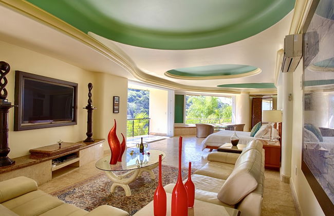 Truly one of the Finest Villa for Rent in Puerto Vallarta - Foto 12