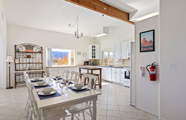 Sunrise Ranch - Photo 16