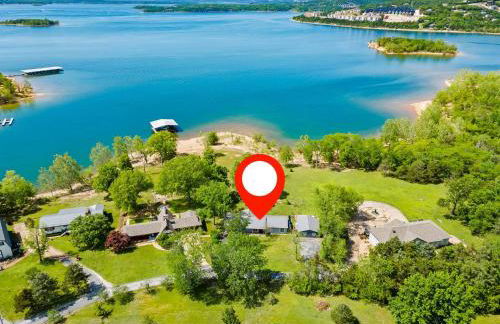 Lake Escape Lakefront Lodge at Red Bud Cove - Foto 2