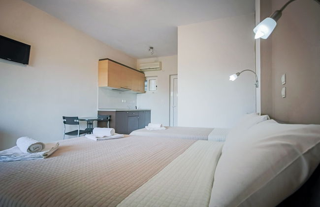 Yria ntn Studios - Photo 11