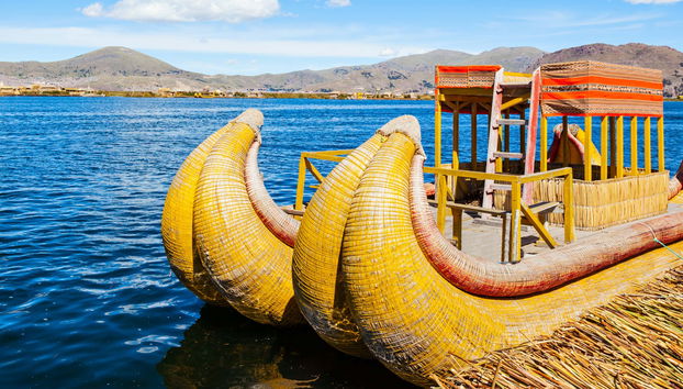 Excursión a las islas de los Uros + Trekking por Taquile