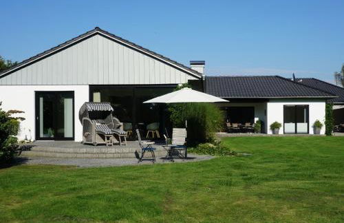 Holiday Home Großzügiges Haus mit traumhafter Gartenanlage by Interhome - Foto 26