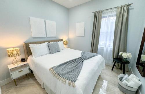 3br Gem Skyline Views, Laundry & Central Air - Foto 12