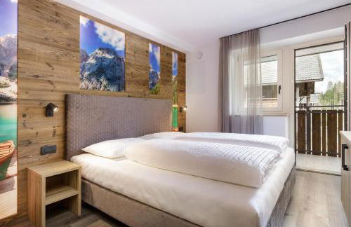 Apartments Pragser Wildsee - by Familiaris - Foto 3