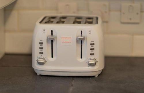 Bright & Modern Battersea Apartment, Free Parking & Fast Wi Fi - Foto 38