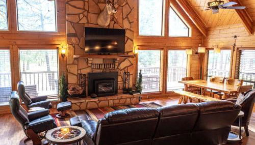 The Lodge Large Cabin, 17 Acres, Playground, Forest Access - Foto 5