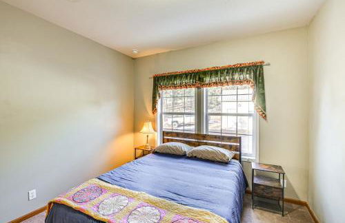 5 Mi to Town Mtn-View Gem with Deck in Hot Springs - Foto 16