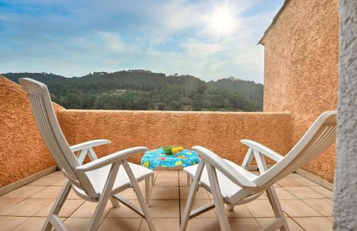 L’Écrin du Brulat - Jardin et vue montagnes - Foto 4