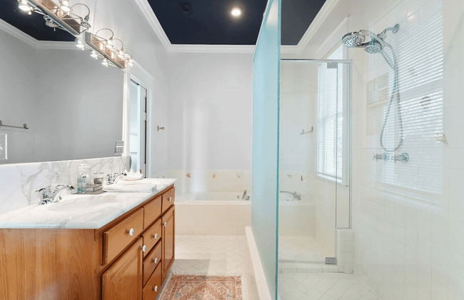 30A Grayt'n Greatful by Avantstay Charming Home+cottage, Walk to Western Lake - Foto 41