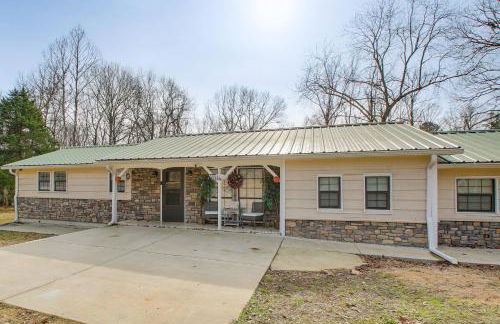 Benton Getaway on 1 and Acres with Easy Freeway Access - Foto 28