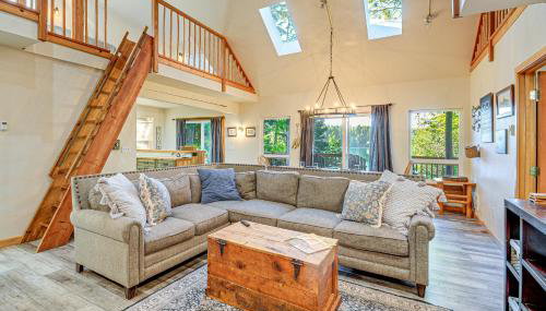 Port Orchard Lakefront Cabin with Fire Pit and Grill! - Foto 5