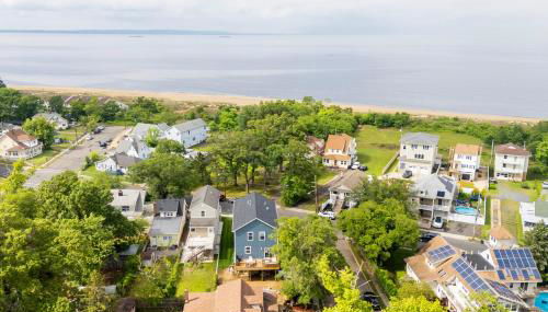 Walk to Keansburg Beach! Family Home with Pool - Foto 4