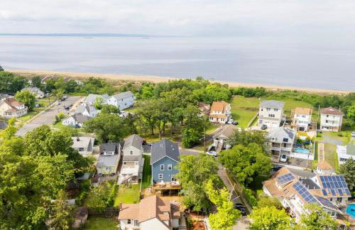 Walk to Keansburg Beach! Family Home with Pool - Foto 4