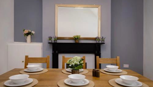 Comfy 3-Bed, Sleeps 5 & Parking - Foto 3