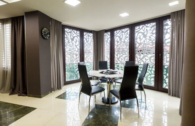 Tbilisi Core: Leo - Photo 14