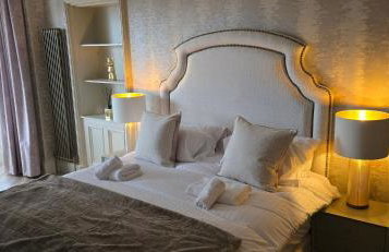 2 Bedroom Sofa bed in livingroom Castle View 1st floor sleeps 6 - Foto 9