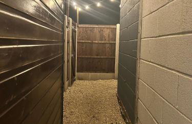 Rural Romantic Cabin-Hot Tub & Outdoor Kitchen - Foto 29