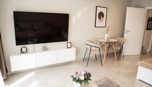 Stylisches City Apartment, nähe MB Werk, Top Ausstattung, Zentral und Sonnig - Foto 2