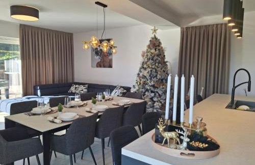 Villa One - Photo 53