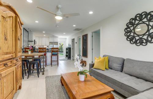 Vibrant North Palm Beach Home ~ 2 Mi to Beach! - Foto 1