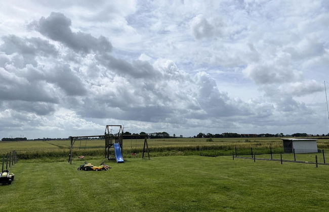 Apartment With Private Terrace in Nessmersiel - Foto 14