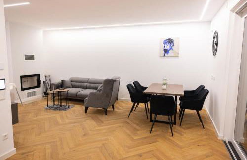 Neubau Apartment mit Kamin und Terrasse in Premium Lage Parkplatz inklusive - Foto 2