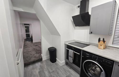 Contractor Friendly - Long Stay Discount - Foto 13