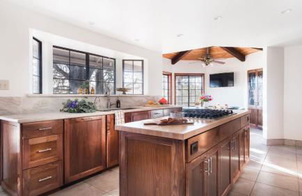 Cathedral by AvantStay Charming Secluded Estate w Sauna Pool Table Views of the Rolling Hills - Foto 16