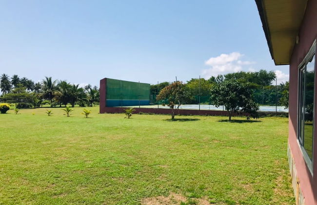 Solent Villas Resort - Photo 17