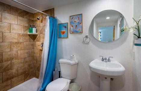 Retro Casita on the River! only 1 min to SNP gate! Riverfront with swimming - Foto 11