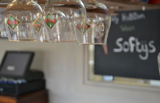 Bungalow in 's-gravenzande With Nautical Charm - Photo 18