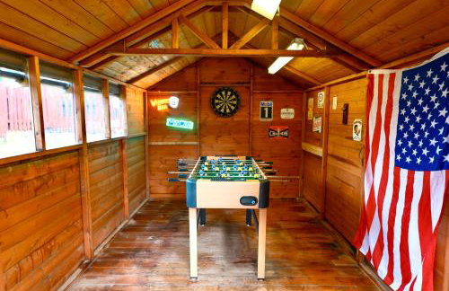 A Luxurious Home with Hot Tub and Man Cave! 9ppl - Foto 6