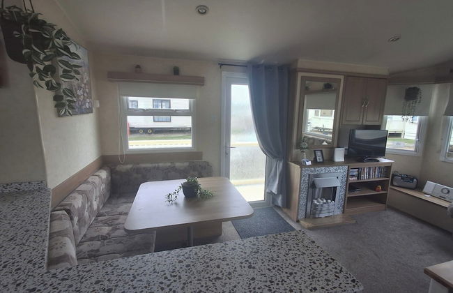 3-bed Caravan, Sleeps 8, Pool & Beach - Foto 16