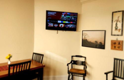 Cozy 1 Bed by the Lake park - Foto 6