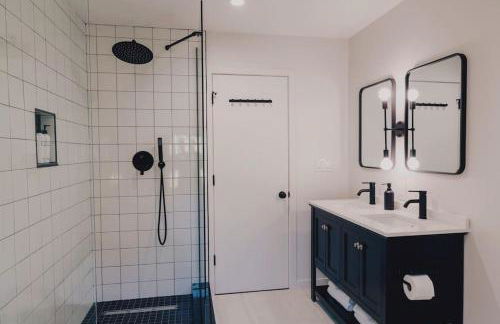 Emberwood Lodge - Luxury Cabin, Kid Friendly - Foto 17