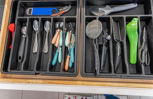 Luxury Oasis - Glam Decor, Putting Green, Arcade Fun & EV Station - Foto 62