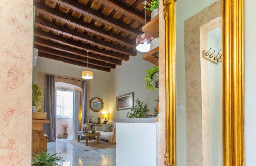 Wehostcostaluz Le Petit Palace Catedral con parking gratuito - Foto 23