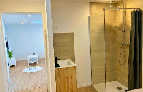 T2 moderne et calme - face gare & proche centre - Photo 12