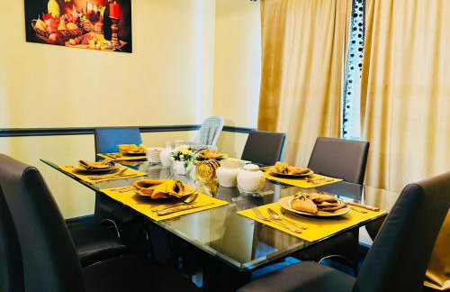 Large 3BR Home for Families and Work Stays With Fast WIFI - Foto 5