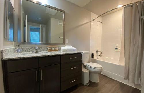 Spring Modern 2 king bed Long-term Condo - Foto 5