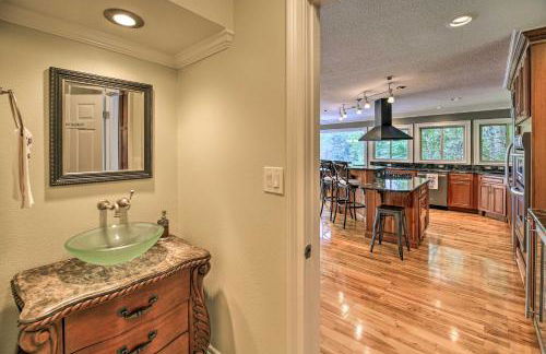 Inviting Family Abode with Dock on Norris Lake! - Foto 13