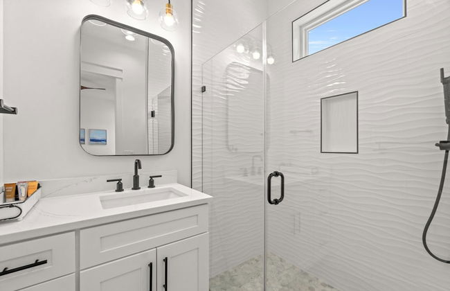 Brand New Home With In-ground Pool, Four Houses From Beautiful Laguna Beach - Foto 20