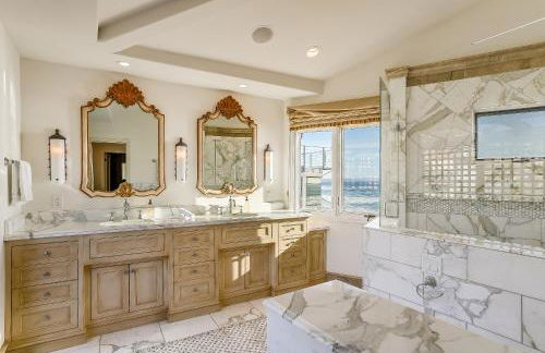 Luxury, renovated, oceanfront home with incredible deck & views - dogs welcome - Foto 39